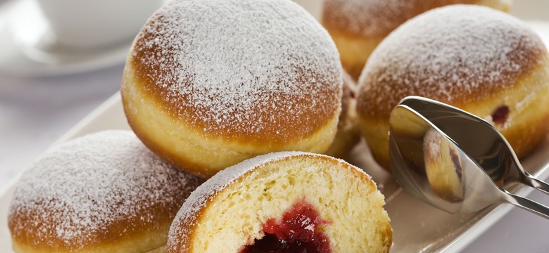 Jedz pączki i... nie tyj! Jak spalić nadmiar kalorii po tłustym czwartku?