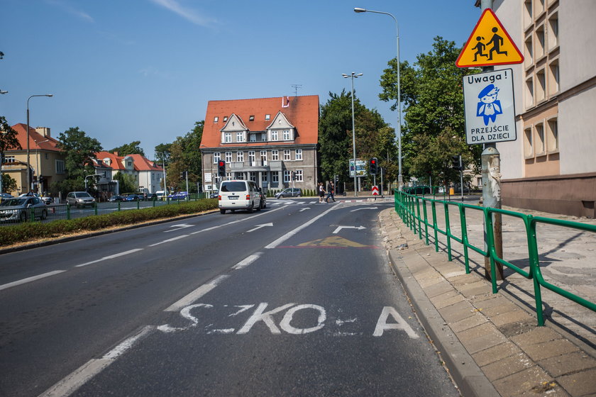 Opóźnili start remontu na skrzyżowaniu Niepodległości/Solna