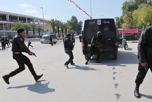 Zamach w Tunisie. Opozycja bije w rząd: Państwo nie stanęło na wysokości zadania