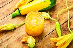 Cytrynowy dżem z cukinii. Sprawdzony i smaczny przepis Jakuba Kuronia