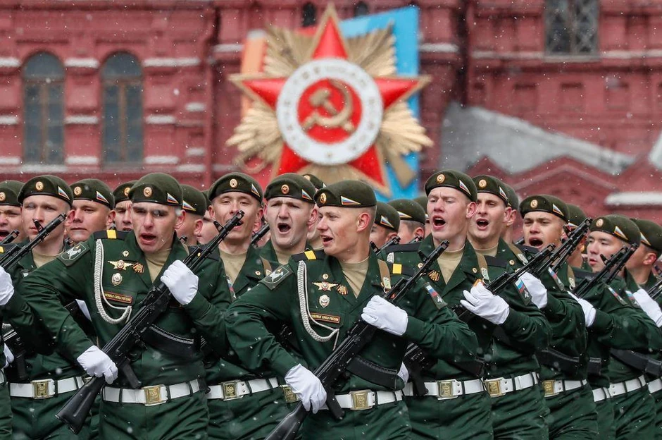 Vojna parada za Dan pobede održava se na Crvenom trgu u Moskvi | Foto: EPA-EFE/REX/Shutterstock