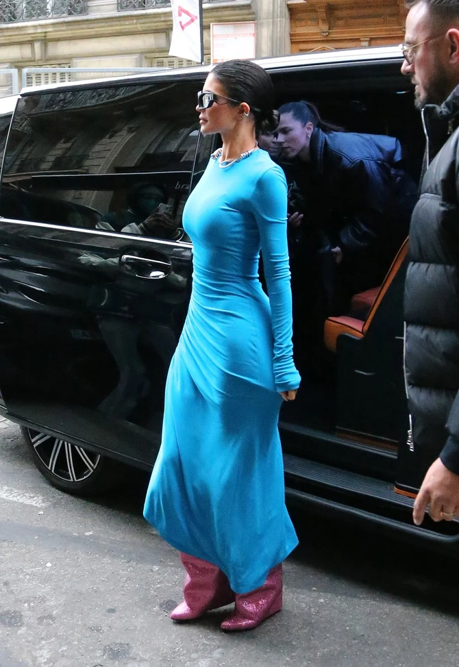 Kajli Džener u Parizu foto: KCS Presse / MEGA/ The Mega Agency