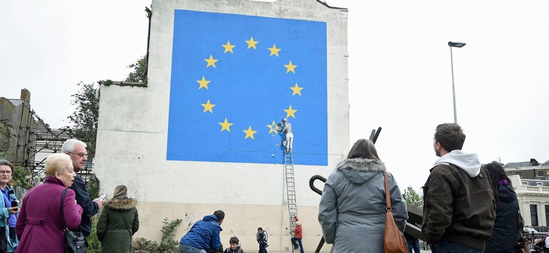 Brexit według Banksy'ego. Nowy mural legendy street artu [GALERIA]