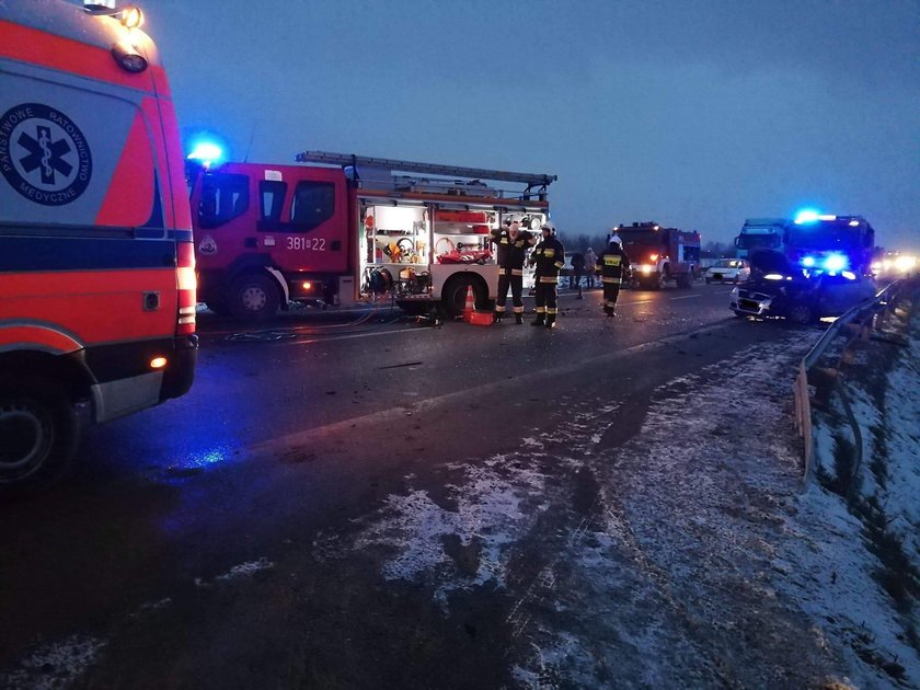 Tragiczny wypadek na Podkarpaciu. Policjant zginął w drodze do pracy