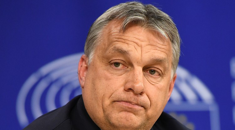 Mit lép most Orbán?