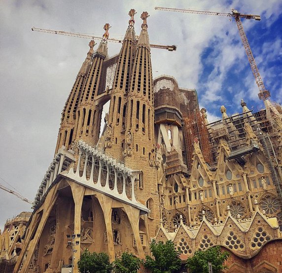 Hiszpania - Barcelona: architektura  Antonio Gaudiego. 