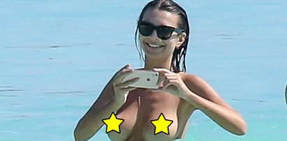 Naga Ratajkowski baraszkuje w wodzie