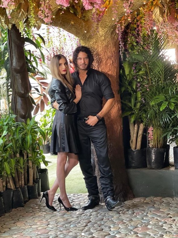 Finalistka Miss Slovensko 2015 Bronislava Gregušová a herec Mario Cimarro.