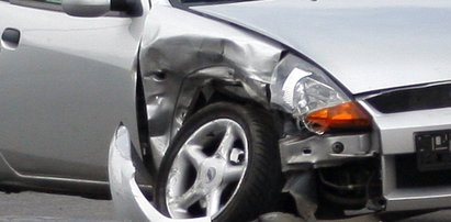 Wypadek pożyczonym samochodem bez OC! Jakie są konsekwencje?