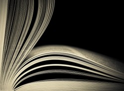 To jakaś epidemia. Kolejny celebryta pisze książkę!