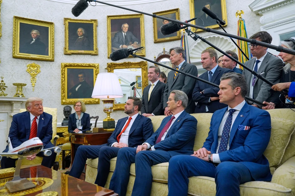 Donald Tramp, Džej Di Vens,Skot Besent i Pit Hegset