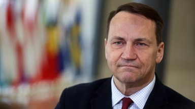 Gorący dzień w Sejmie. Szef MSZ Radosław Sikorski wygłosi exposé