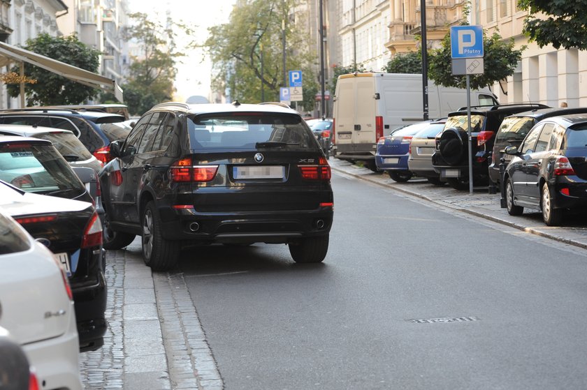 Katarzyna Zielińska łamie przepisy drogowe