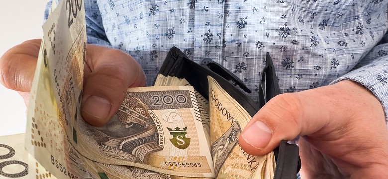 ZUS wypłaca prawie 30 tys. zł z OFE. Kto może otrzymać pieniądze?