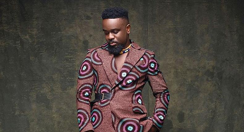 Sarkodie celebrates his birthday with dope African print apparel