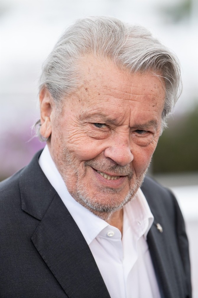 Alen Delon životno ugrožen