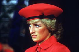 Da je princeza Dajana danas živa ovako bi HENDLOVALA "ROTVAJLERKU" i celu kraljevsku porodicu: Veštačka inteligencija dala TRI SCENARIJA za njen 64. rođendan