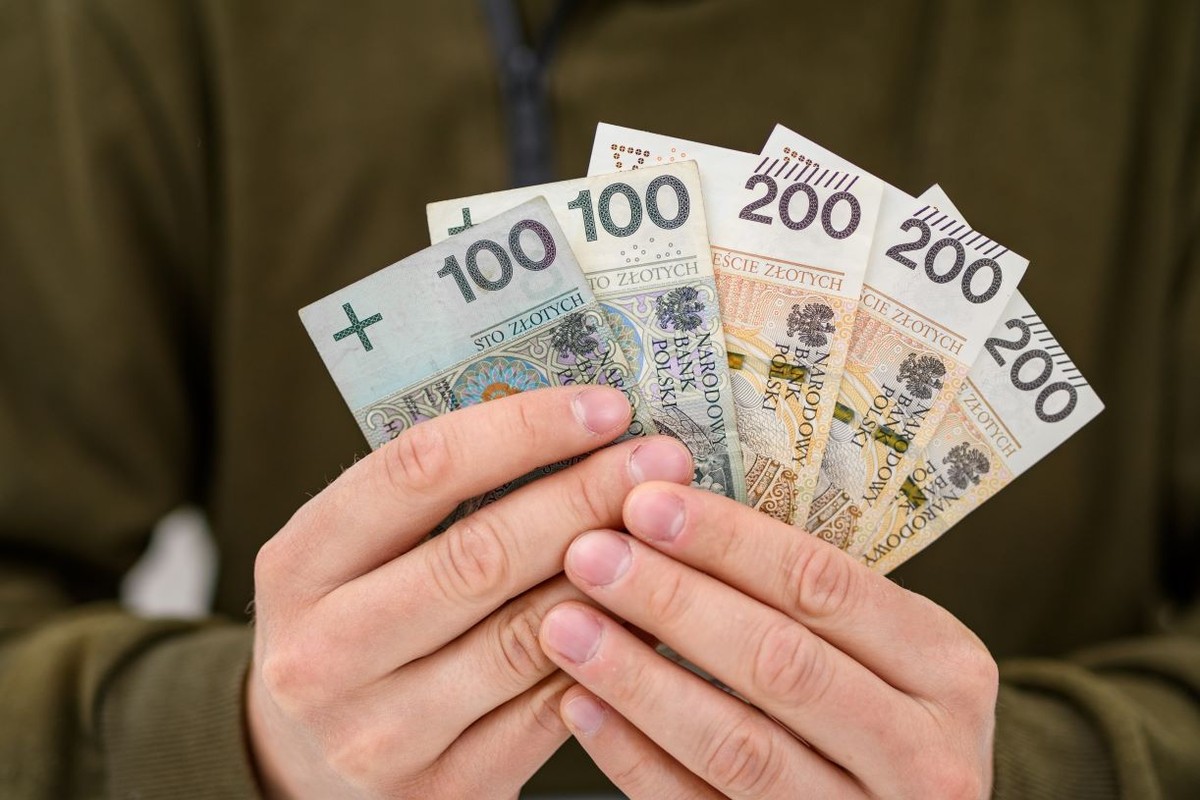 Podwyżki dla wójtów i burmistrzów od 1 lipca 2025 r. O ile procent wzrosną ich wynagrodzenia?