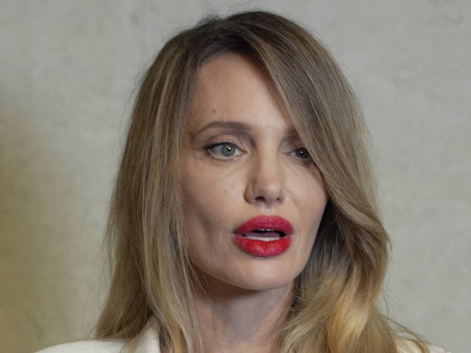 Anđelina Džoli