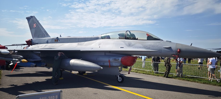 Polski F-16