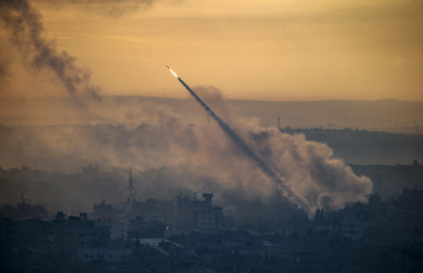 Hamas zaatakował rakietami Izrael