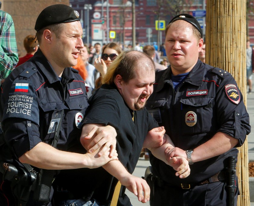 Protesty w kilkudziesięciu miastach. Zatrzymano ponad tysiąc osób