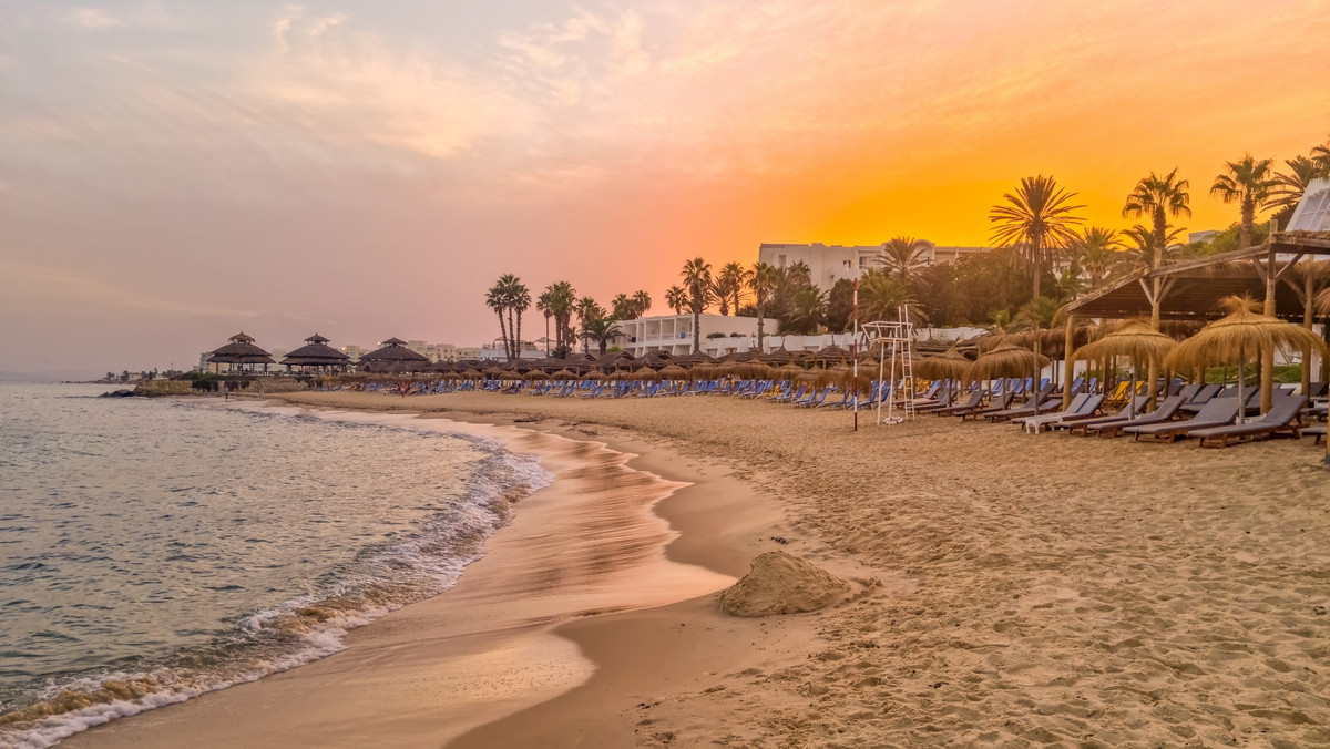 Czy w Tunezji znikają plaże? Lokalni mieszkańcy bardzo zmartwieni