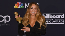 Akkora galibát okozott egy apró félreértés, hogy a végén már maga Mariah Carey is felköszöntötte egy rajongóját – fotó