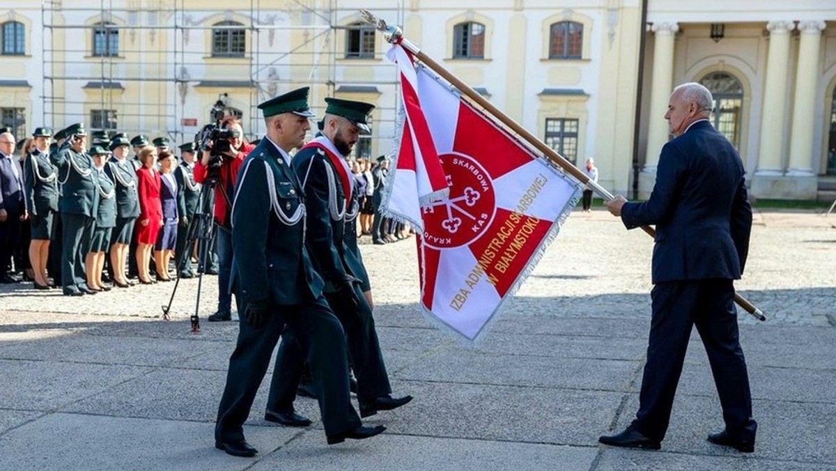 Podlaska KAS ma swój sztandar