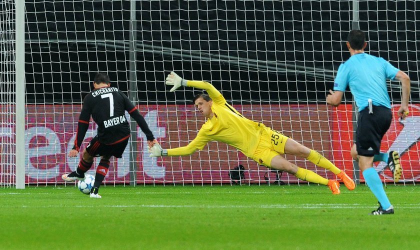 Kanonada w Leverkusen. Szczęsny puścił cztery gole!