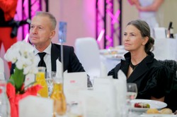 Bogusław Linda na wakacjach w Afryce. Takiej sylwetki tylko pozazdrościć [FOTO]