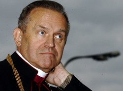 Ksiądz Jankowski: Premier robi sobie jaja