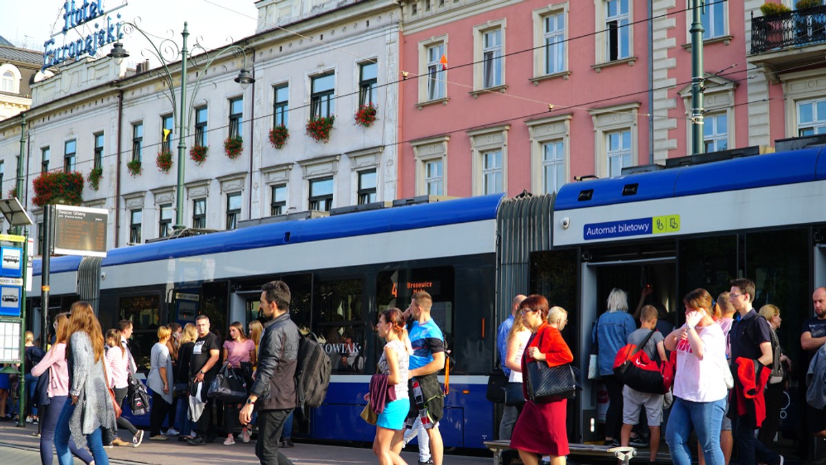 Koronawirus w Krakowie. Stolica Małopolski żółtą strefą