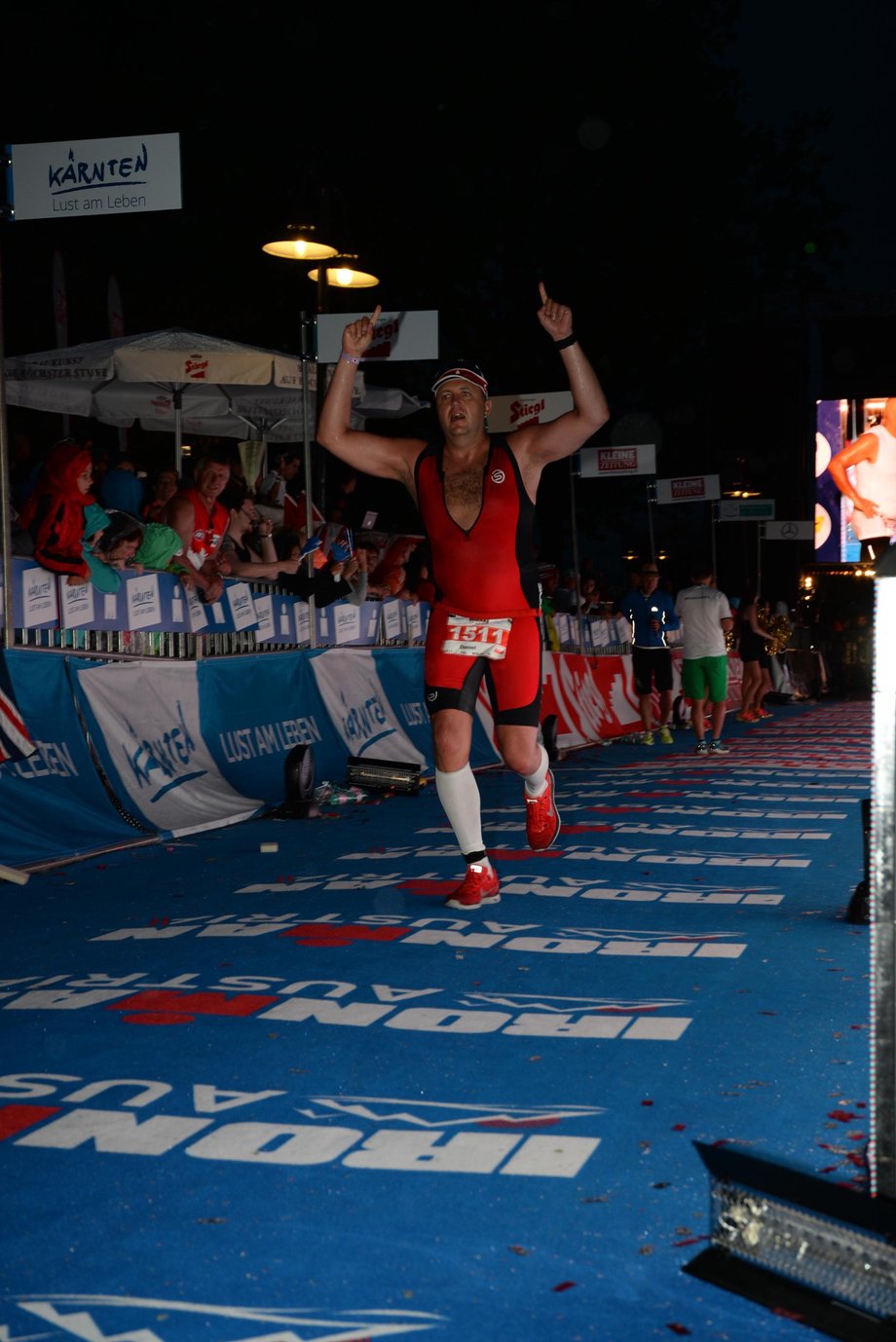 Daniel Lewczuk na ostatniej prostej zawodów IRONMAN