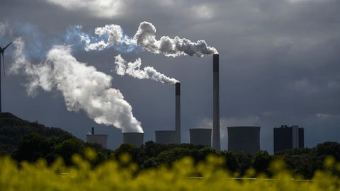 Carbon pricing. Kto emituje gazy cieplarniane, ten płaci. Dlaczego to tak nie działa?