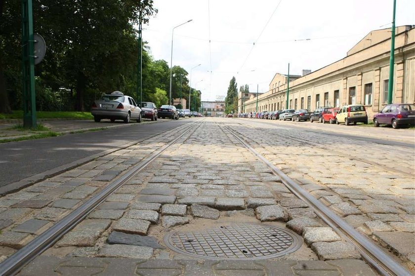 Tu urwiesz koło!