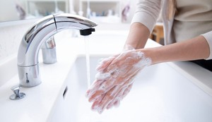 Pranje ruku ograničava prenos bakterija, virusa i drugih klica