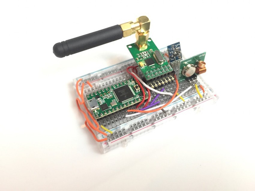 RollJam, center. Photo courtesy Samy Kankar.