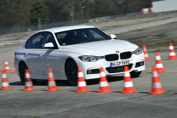 BMW 330e (2016-18)