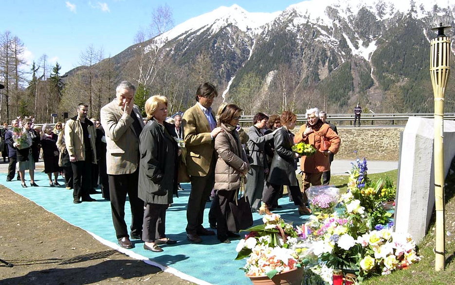 Co roku rodziny ofiar upamiętniają swoich bliskich, którzy zginęli w tunelu Mont Blanc