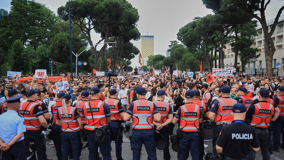 Protesti u Tirani zbog projekta Džerada Kušnera kod Valone