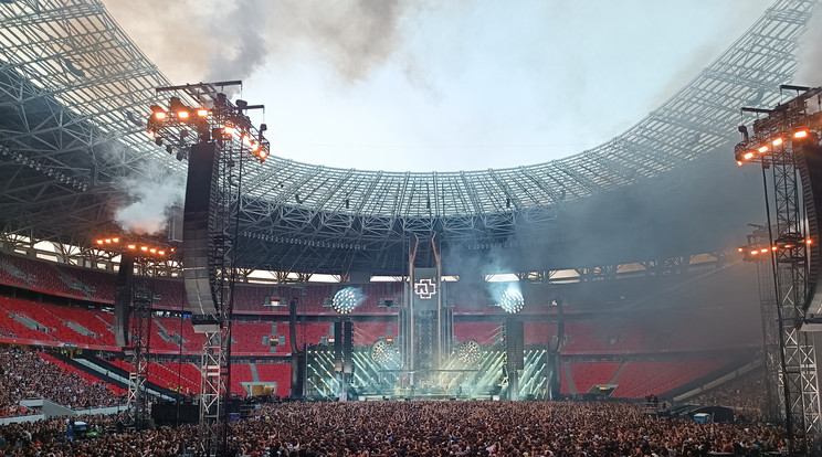 Robbanó koncertet adott a Puskás Arénában a Rammstein /Fotó: Blikk