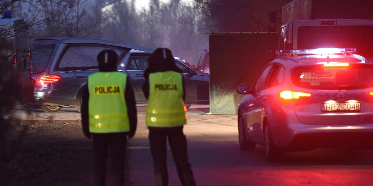 Kolejna ekshumacja smoleńska. „Widać było tylko światła latarek”