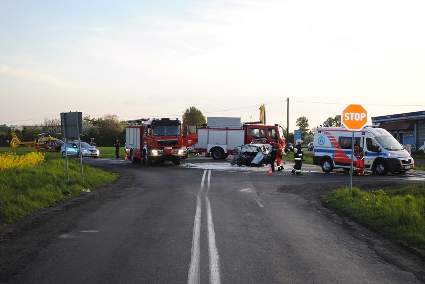 Droga w miejscu wypadku była zablokowana wiele godzin.