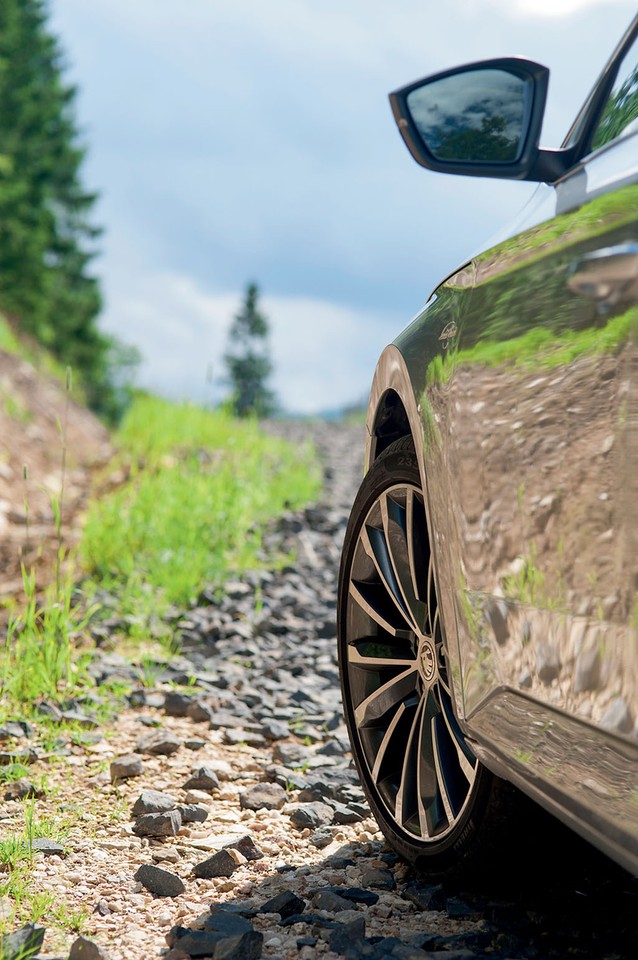 Škoda na służbie u źródeł fotografii - czyli, wypad w plener