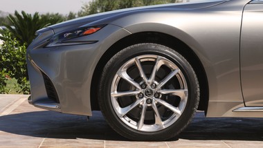 lexus i toyota najbardziej niezawodne. używane hybrydy lepsze od silników spalinowych