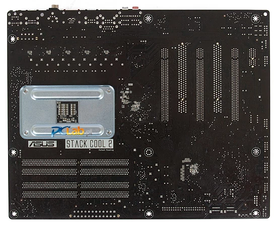 ASUS w płycie M4N82 Deluxe zastosował technologię Stack Cool 2