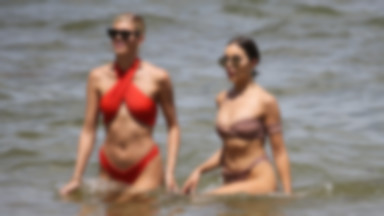 Culpo i Windsor eksponują wdzięki w bikini. Ale one są seksowne!