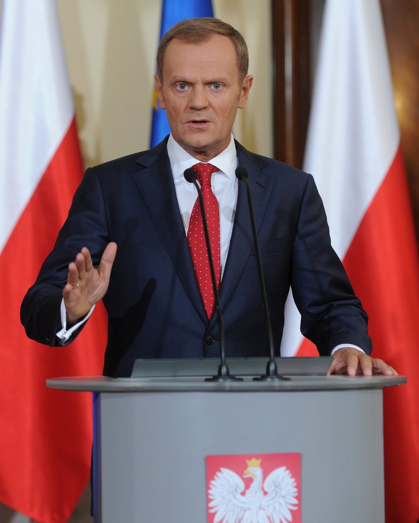 Tusk podsumuje rok na Twitterze 