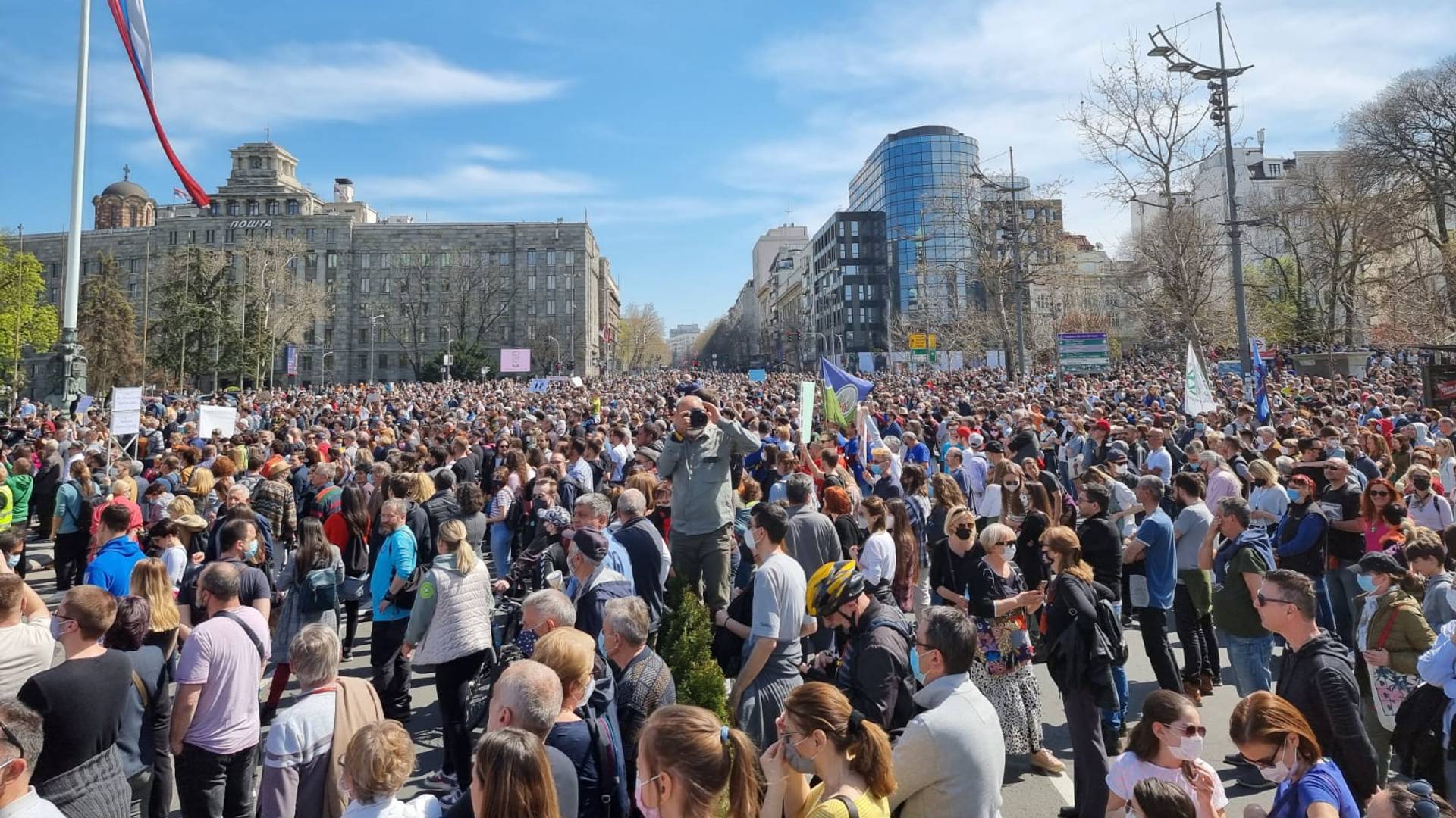 Više hiljada ljudi na ekološkom protestu u Beogradu: Počeo je ustanak, ne damo naše reke i planine